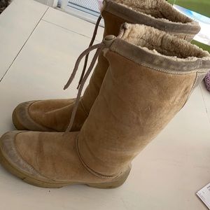 UGG boots 👢